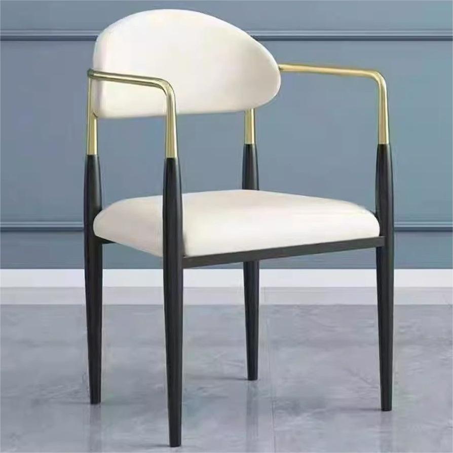 Lucia 弧形扶手休閒椅 1