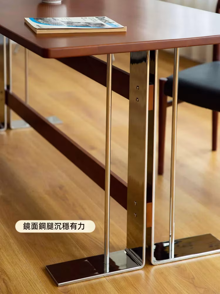 Frederick 雙橫梁餐枱 4