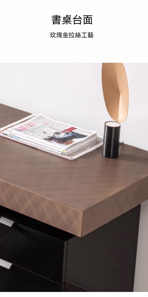 Dempsey 穩士書枱 8 converted